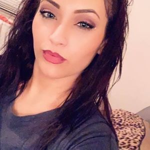 Meet your Posher, Marissa